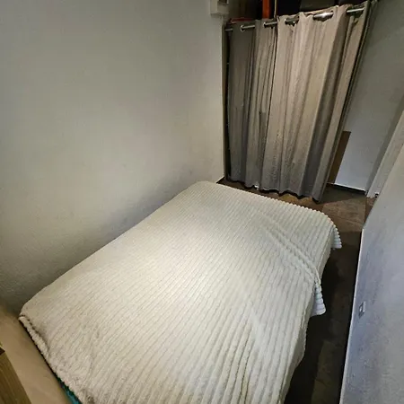 Appartement With Sleeping Area In Cannes